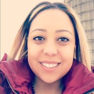 Meet your Posher, Courtney